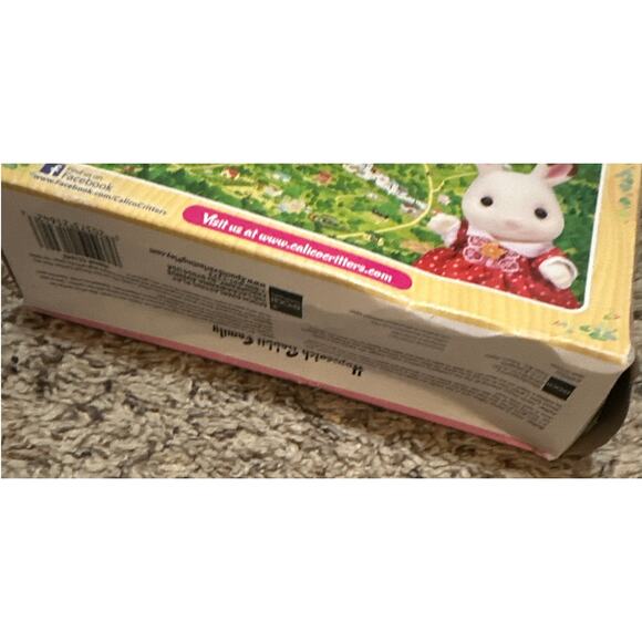 NEW Calico Critters Sylvanian Families Hopscotch Bunny Rabbit Family of 4 New - Picture 5 of 5